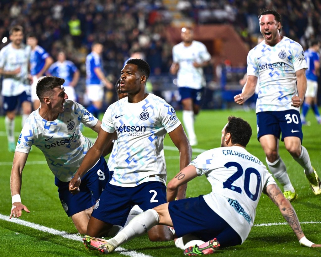 ȘOC în Serie A! Inter întoarce de la 0-2 pe terenul lui Como. Thuram, erou într-un meci nebun