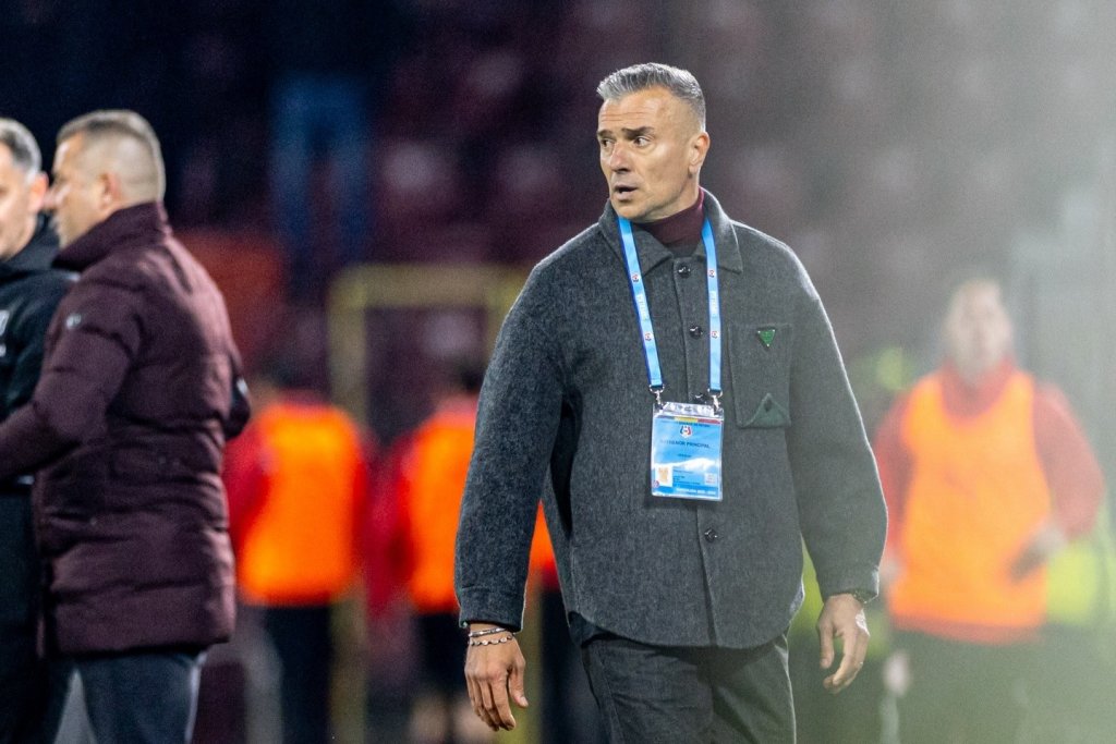 Conflict între Daniel Pancu și unul dintre jucătorii săi. Antrenorul a explicat de la ce a pornit totul
