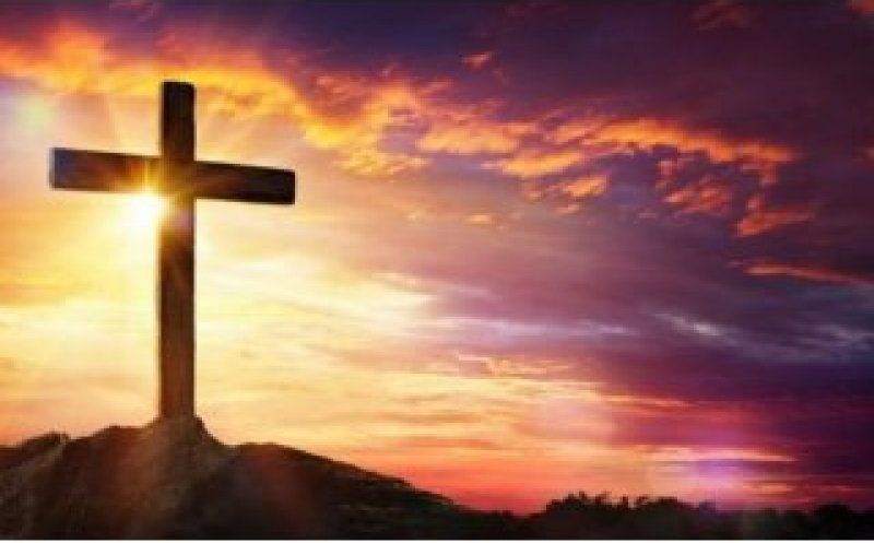 Tradiții și obiceiuri în Săptămâna Luminată, în care porțile Raiului sunt deschise. Ce se întâmplă în fiecare zi până în Duminica Tomii