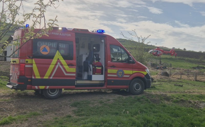 Intervenție de urgență în Cluj: tânăr rănit grav de un utilaj agricol, transportat cu elicopterul SMURD