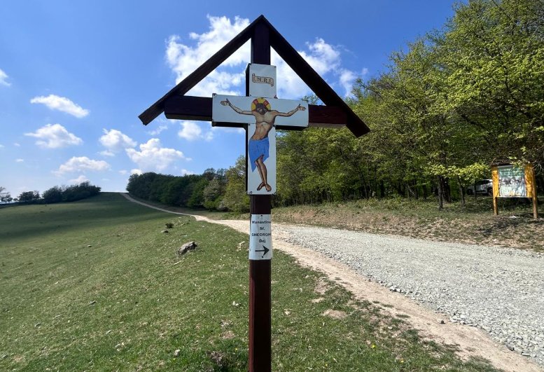 Acces mai ușor la Mănăstirea „Sfântul Gheorghe”. Drumul dinspre Dej a fost reabilitat