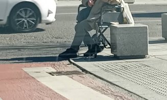 Doamna cu căruțul își caută 'clienți' noi în etapa pe cartiere /