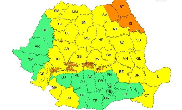 Vreme rece, cu depuneri de brumă, precipitaţii mixte, până vineri dimineaţă. COD GALBEN la Cluj