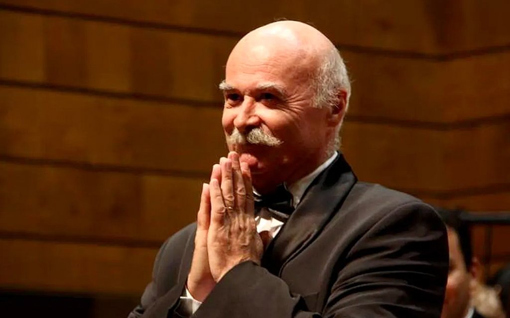 Tudor Gheorghe, internat de urgență la neurochirurgie după ce a căzut în baia unui hotel / Poliția face anchetă