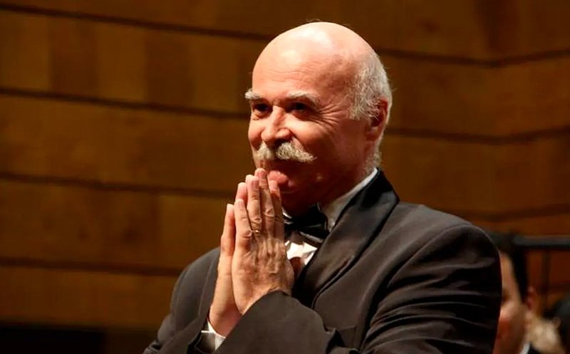 Tudor Gheorghe, internat de urgență la neurochirurgie după ce a căzut în baia unui hotel / Poliția face anchetă