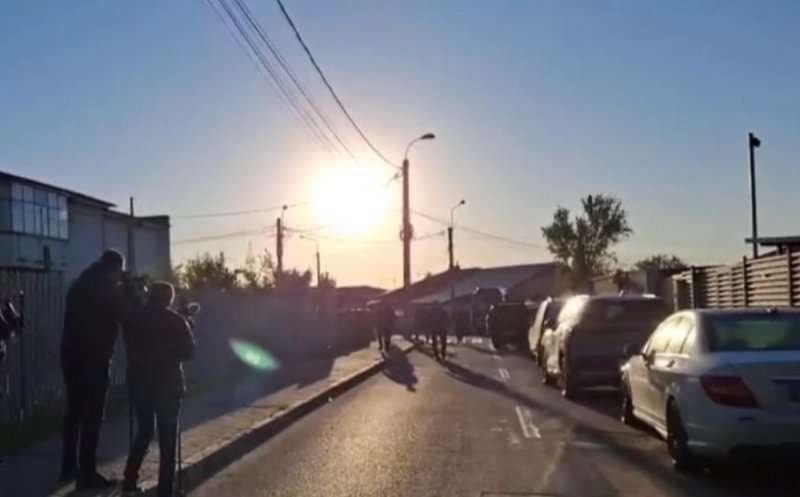 Pagube în Galați după căderea unor fragmente de dronă rusească. Autoritățile au decis evacuarea pe o rază de 200 de metri