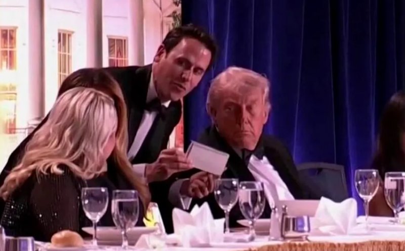 Focuri de armă la Cina Corespondenților de la Casa Albă: Donald Trump evacuat de urgență. Ce s-a întâmplat cu atacatorul