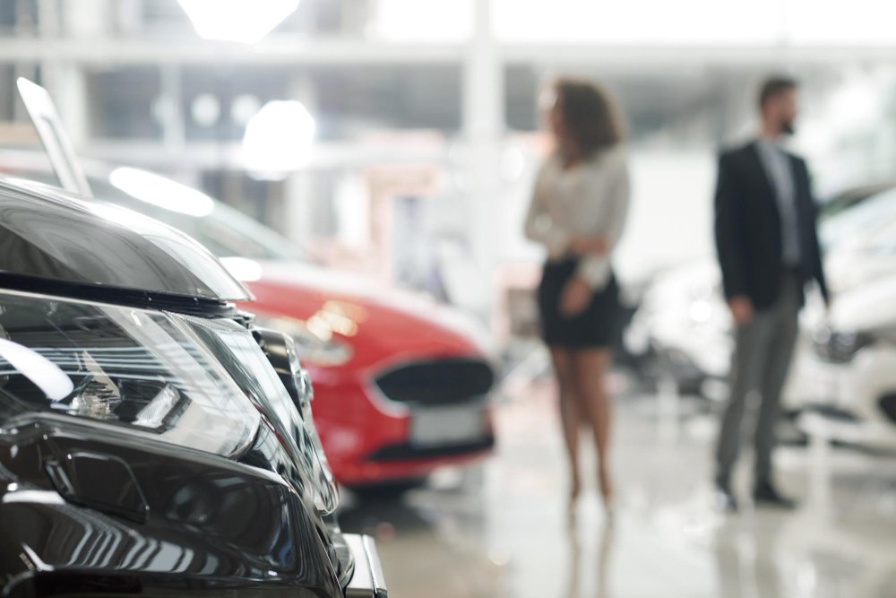 Campionii șoselelor în Q1 2026: Top 5 mărci preferate la mâna a doua și surprizele din topul vânzărilor de mașini noi - Analiză marca Plus-Auto.ro