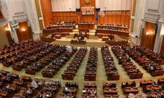Moțiunea de cenzură împotriva Guvernului Bolojan, citită astăzi în Parlament. Când este votul decisiv