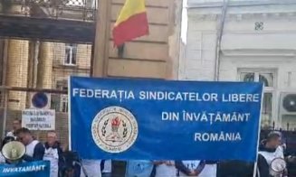 Sindicaliști din învățământ, protest în fața Ministerului Educației: "Nu ne obligați să intrăm din nou în grevă"