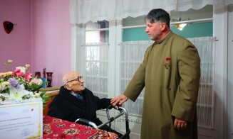 „Ei sunt dovada că adevăratul eroism nu cere aplauze, ci respect”: Turda și-a omagiat veteranii de război