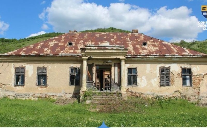 Un conac din județul Cluj, lăsat în paragină, va fi readus la viață cu ajutorul fondurilor europene