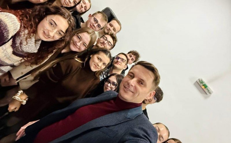 Apel către tineri: implicare, curaj și idei – mesajul lui Mircea Abrudean de Ziua Națională a Tineretului