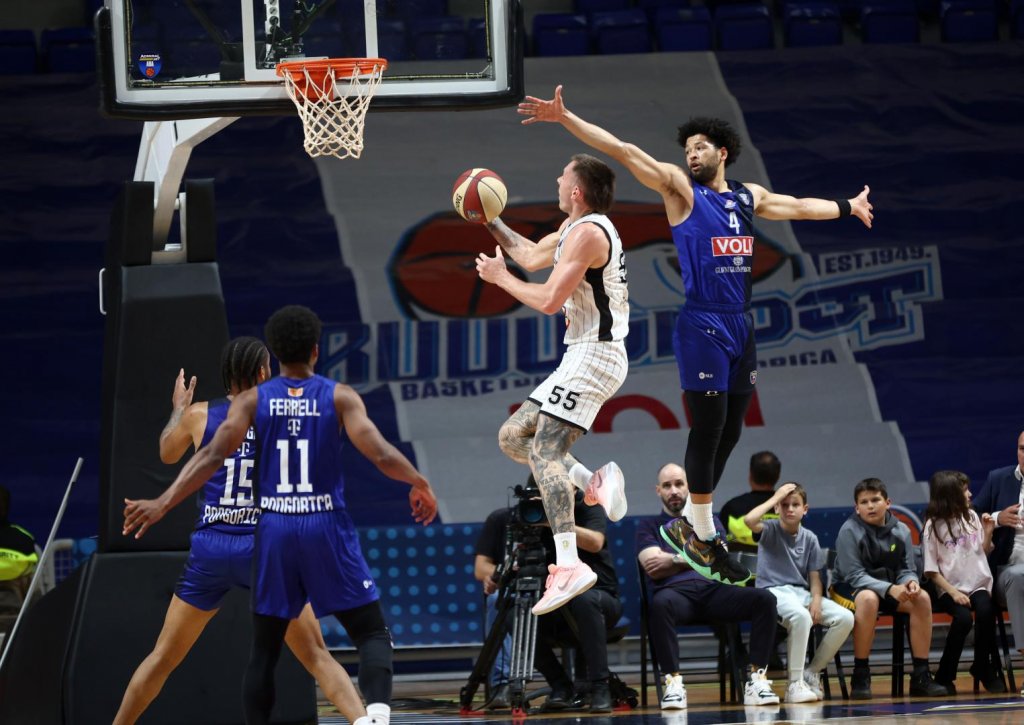U-BT joacă azi pentru menținerea în play-off-ul ABA League. Duel cu Buducnost pentru clujeni