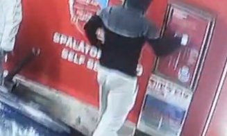 Vandalism ca în filme la o spălătorie auto self-service din Cluj! Și-au spălat mașina și au făcut prăpăd