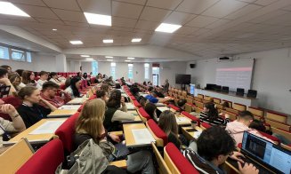Cât vor să câștige studenții clujeni la primul job. „Un salariu decent ar putea fi 4.000 de lei”