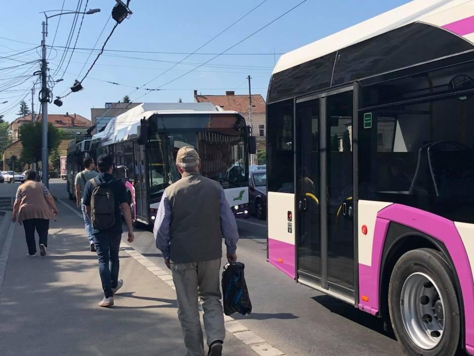 Respect și omenie în trafic la Cluj: un șofer CTP, lăudat pentru bunătatea sa. "Mi-a făcut ziua mai frumoasă"