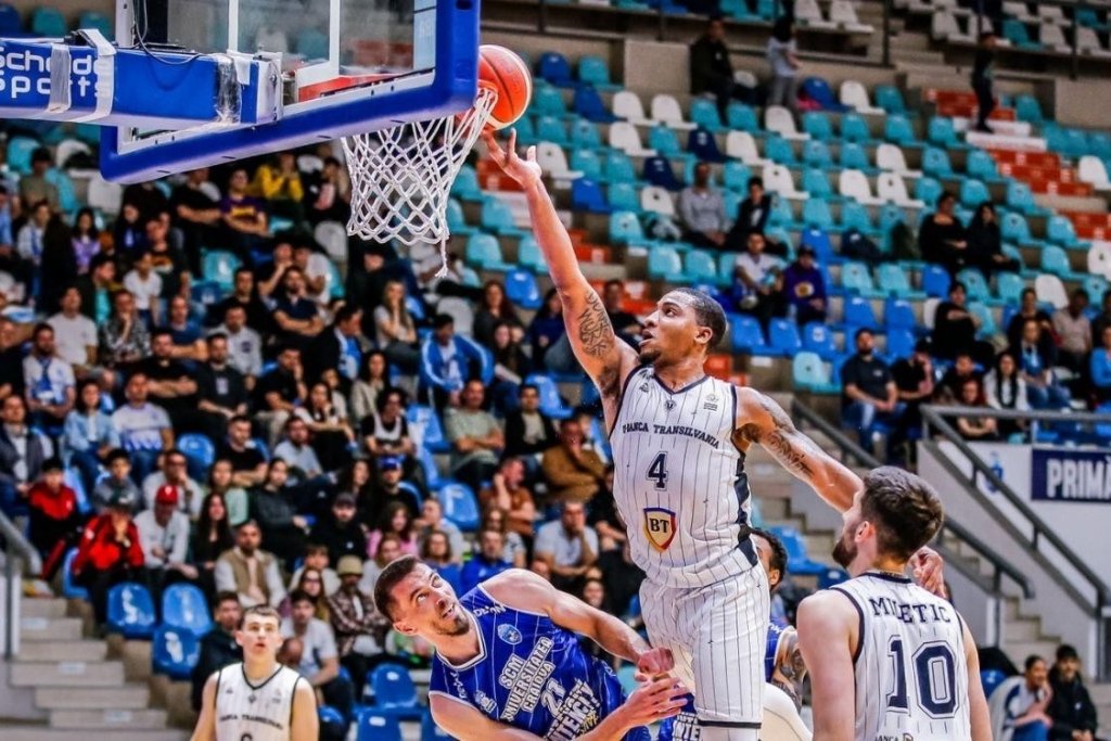 U-BT continuă parcursul perfect în play-off-ul Ligii Naționale. Clujenii au obținut a doua victorie la Craiova