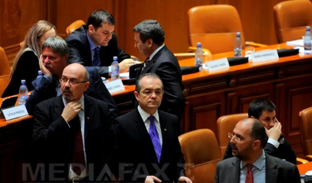 Cât poate sta România fără Guvern? Interimatul lui Emil Boc a durat peste 70 de zile