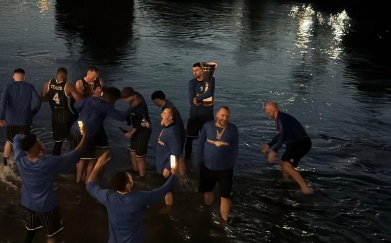 Bucuria campionilor. Baschetbaliștii au sărbătorit titlul în Someș