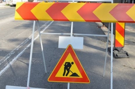 Circulație închisă temporar pe o stradă din Florești. Se intervine de urgență la rețeaua de canalizare