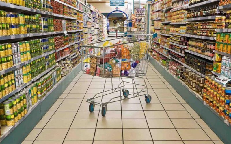 Decizie importantă pentru români: Plafonarea preţurilor pentru alimentele de bază, prelungită
