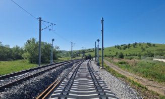 Două loturi de pe calea ferată Cluj – Oradea, la 70% stadiu de execuție. Așa arată acum