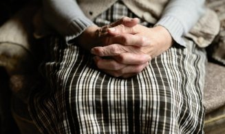 Aproape 900.000 de pensionari români depind de indemnizația socială. Câți bani primesc cei din Cluj