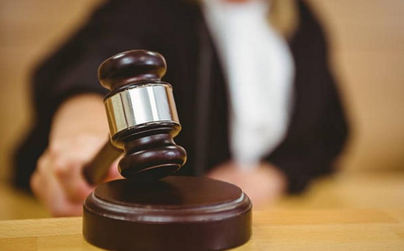 O judecătoare de 98 de ani a cerut să rămână în funcție, dar i s-a respins solicitarea
