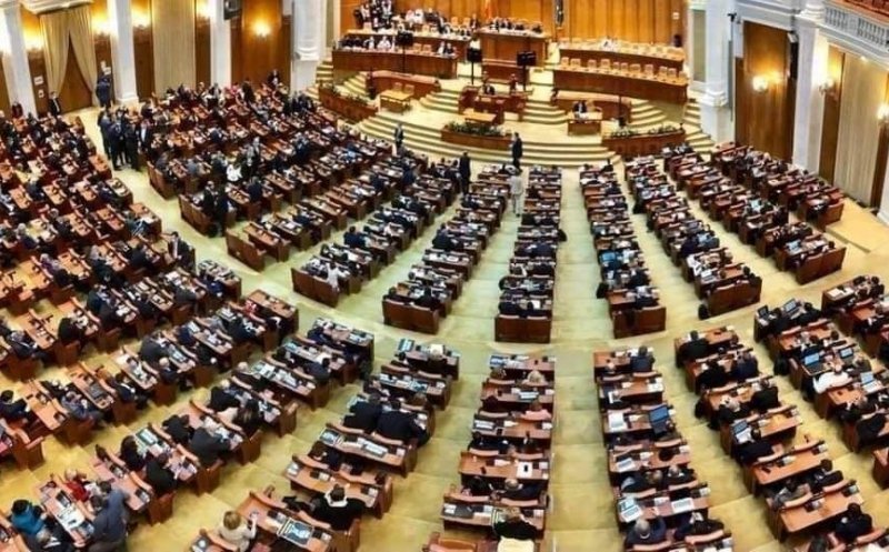 Cum votează parlamentarii Clujului la învestirea Guvernului Veștea: „O mascaradă a democrației” vs. „România are nevoie de un guvern stabil”