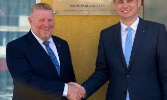 Mircea Abrudean și-a deschis birou parlamentar la Câmpia Turzii: „Împreună putem mișca lucrurile în direcția corectă pentru comunitatea noastră”