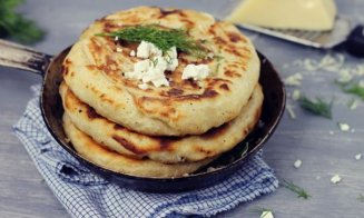 Festivalul Plăcintelor revine în Cluj: Bunătăți ardelenești, făcute după rețete vechi, cu brânză, cartofi și silvoiță/ Când și unde se ține
