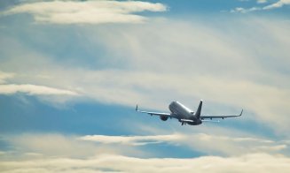 Schimbare importantă la o companie aeriană, cu zboruri și pe Aeroportul Cluj: părinții nu mai plătesc să stea lângă copii