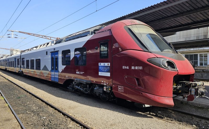 Trenuri private CLUJ-BUCUREȘTI, din 1 iulie! Oamenii se arată reticenți: "ore impisibile, drum lung pe scaun, prețuri mari" / PREȚURI comparate CFR, AVION