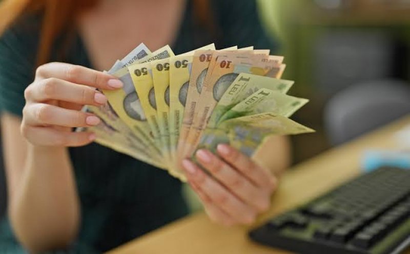 Salariul minim majorat de la 1 iulie / BNS: ''Creşterea nu compensează nici măcar pierderea puterii de cumpărare din ultimul an şi jumătate''