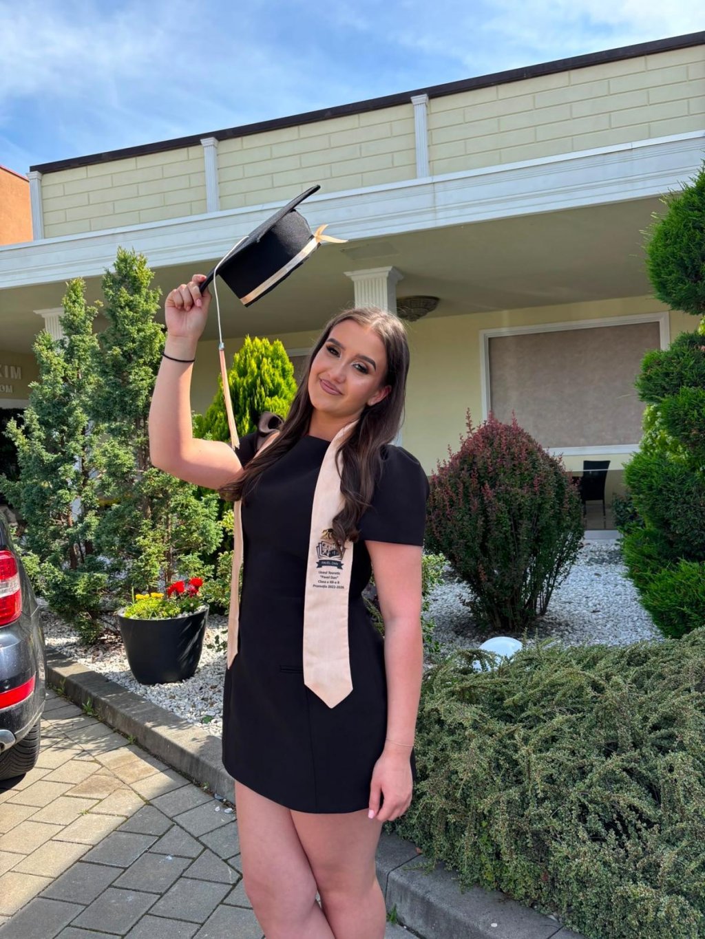 Printre liceele de elită din Cluj, o elevă din Câmpia Turzii a strălucit cu media 10 la BAC. Denisa a demonstrat că performanța nu ține de oraș