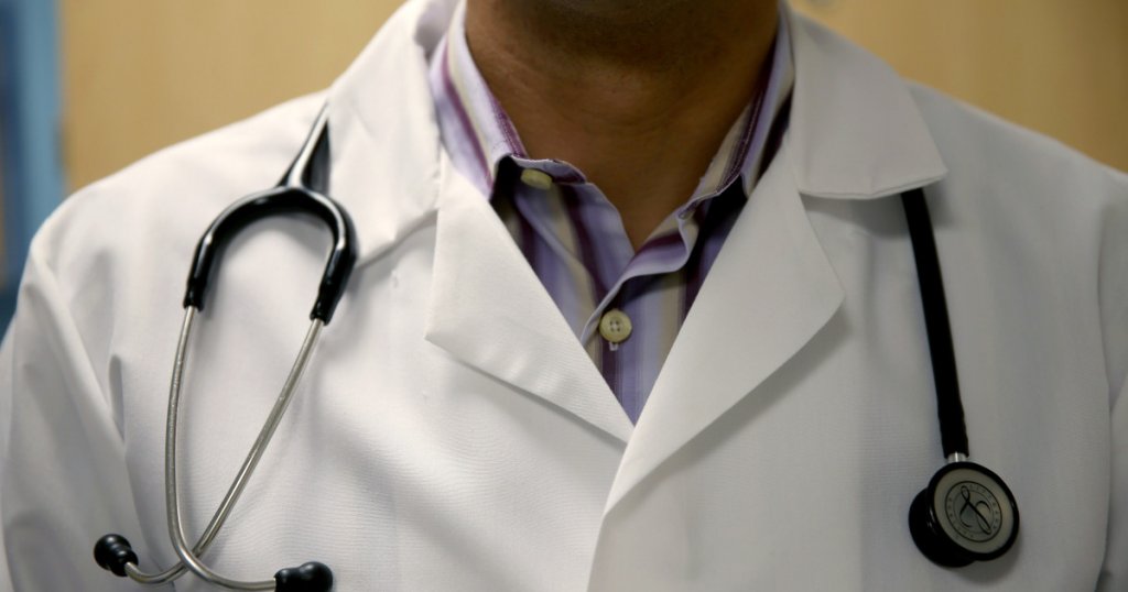 Cine este medicul acuzat că a bătut și amenințat cu moartea un jandarm la Cluj. A fost plasat în arest la domiciliu