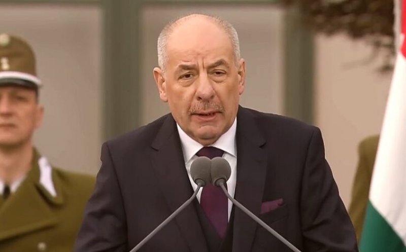 Premierul Ungariei îl pune pe președintele țării să-și semneze propria demitere