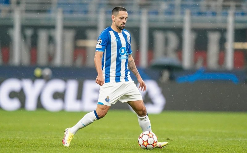 CFR Cluj încearcă o lovitură pe piața transferurilor. Mijlocașul crescut de FC Porto, așteptat în Gruia