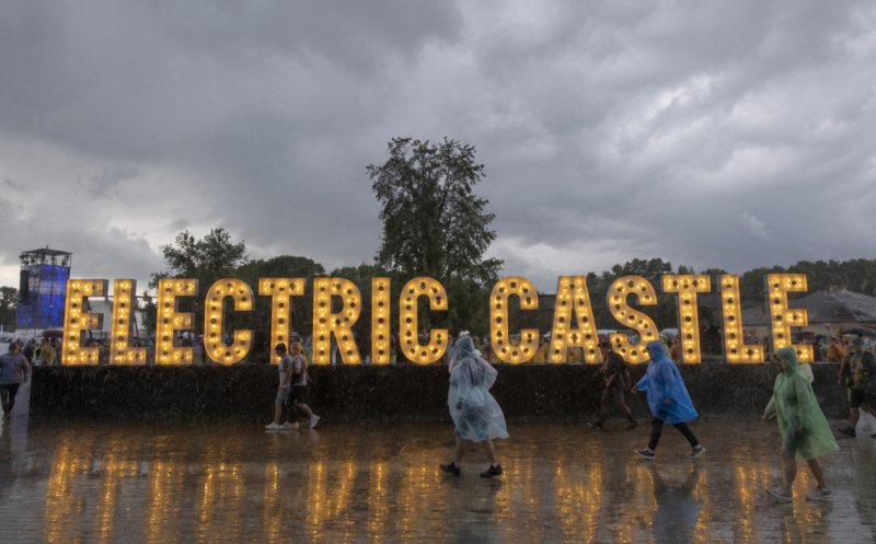 Istoria se repetă la Electric Castle: Cod galben de furtuni, vijelii și grindină în Cluj