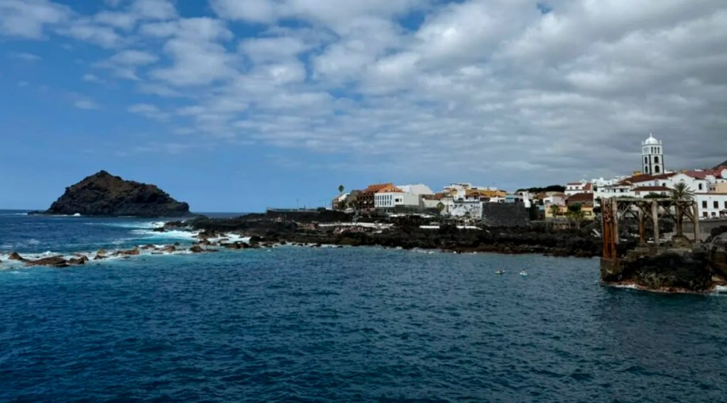 Plajă cu nisip fin pe insula Naxos, Grecia