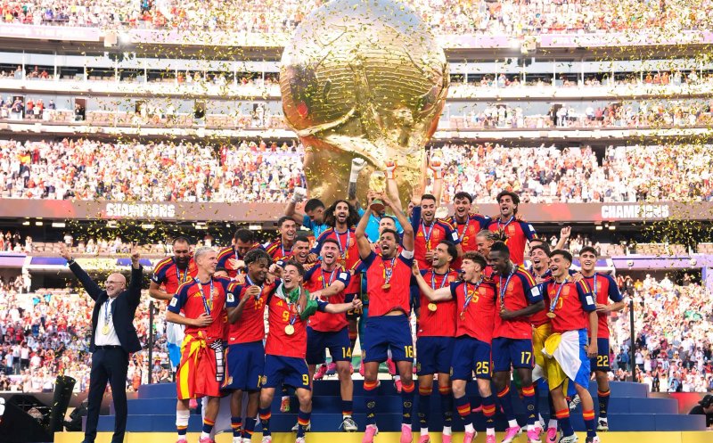 Urmează FIESTA în Spania după ce a câștigat Cupa Mondială 2026 în fața Argentinei / Bătaie în teren după fluierul final