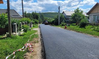 Asfalt pe un drum din Cluj preluat recent de Consiliul Județean