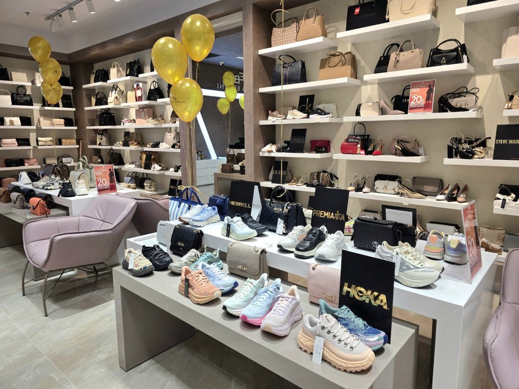 Enzo Bertini va aduce colecțiile de încălțăminte Valentino, Karl Lagerfeld, Premiata și ale altor branduri internaționale în RIVUS Cluj-Napoca