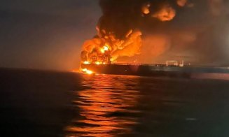 Președintele României, despre petrolierul în flăcări din Marea Neagră: 'Cel mai probabil, parte a războiului Rusiei împotriva Ucrainei'