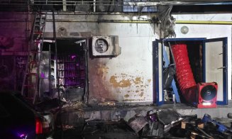INCENDIU în Cluj-Napoca: 60 de clujeni dintr-un bloc au fugit în stradă la 2 noaptea / Flăcări lângă țevile de gaz / De la ce a pornit focul