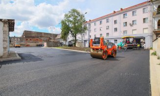 Vești bune pentru șoferii din Turda. O nouă parcare cu peste 40 de locuri, aproape gata