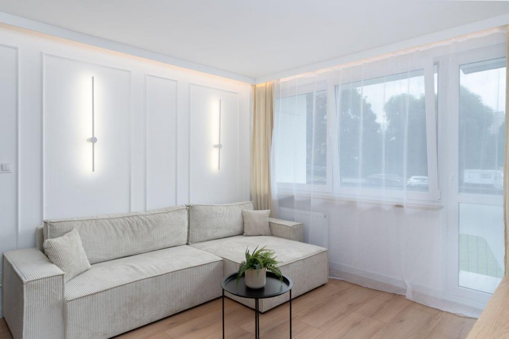 Lucruri de care vei avea nevoie în primul tău apartament - fierul de călcat. 3 modele dintre care să alegi în 2026