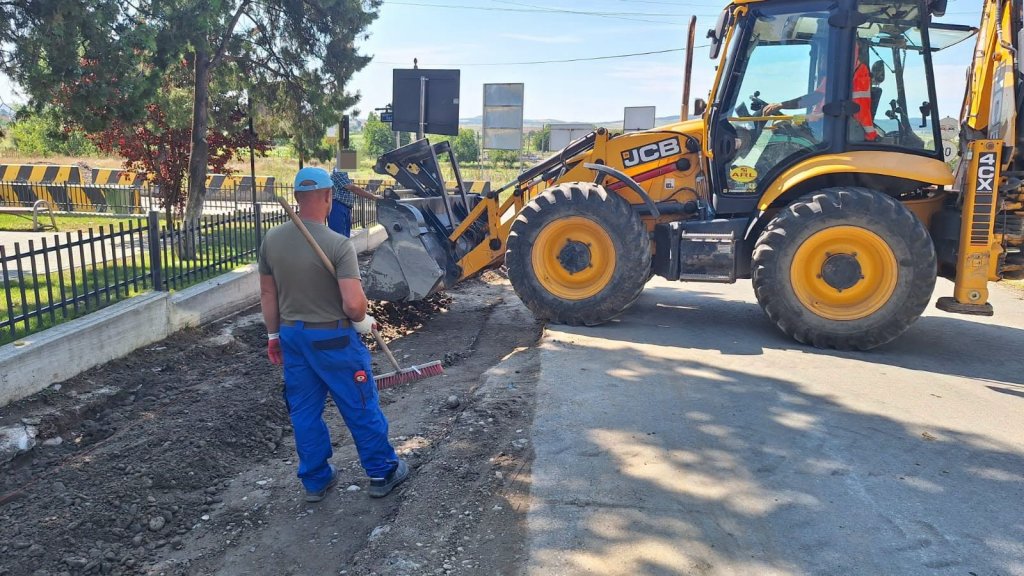 Reparații pe drumul județean care duce pe platoul Cheile Turzii