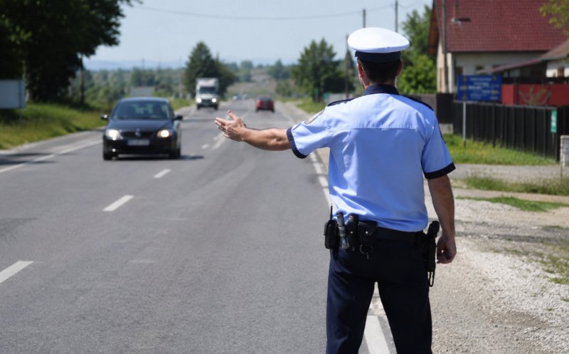 Fals polițist, trimis în judecată: oprea mașini cu numere străine pe ruta Cluj–Oradea și le cerea șoferilor mii de lei